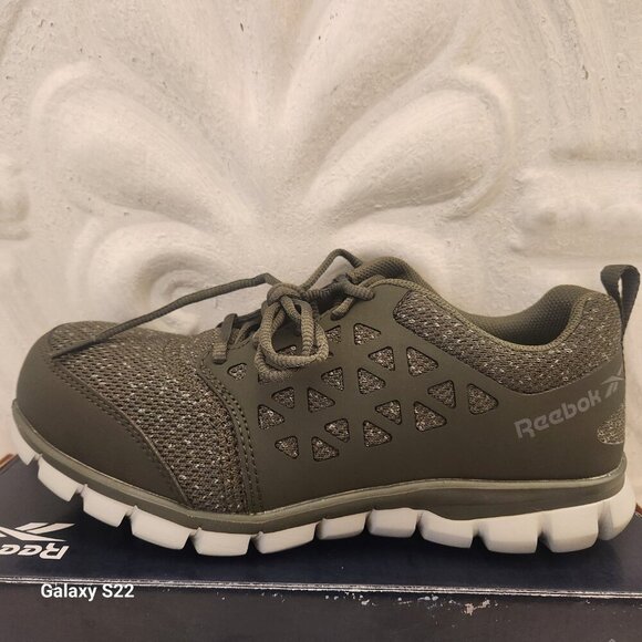 Reebok  Sublite Cushion Work Shoes. In box/customer return. Size 10 Wide - Picture 3 of 13